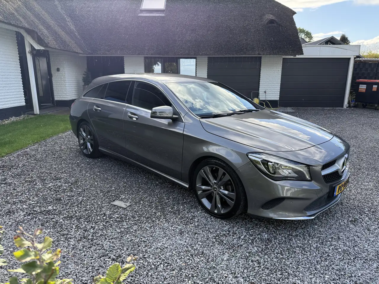Mercedes-Benz CLA 180