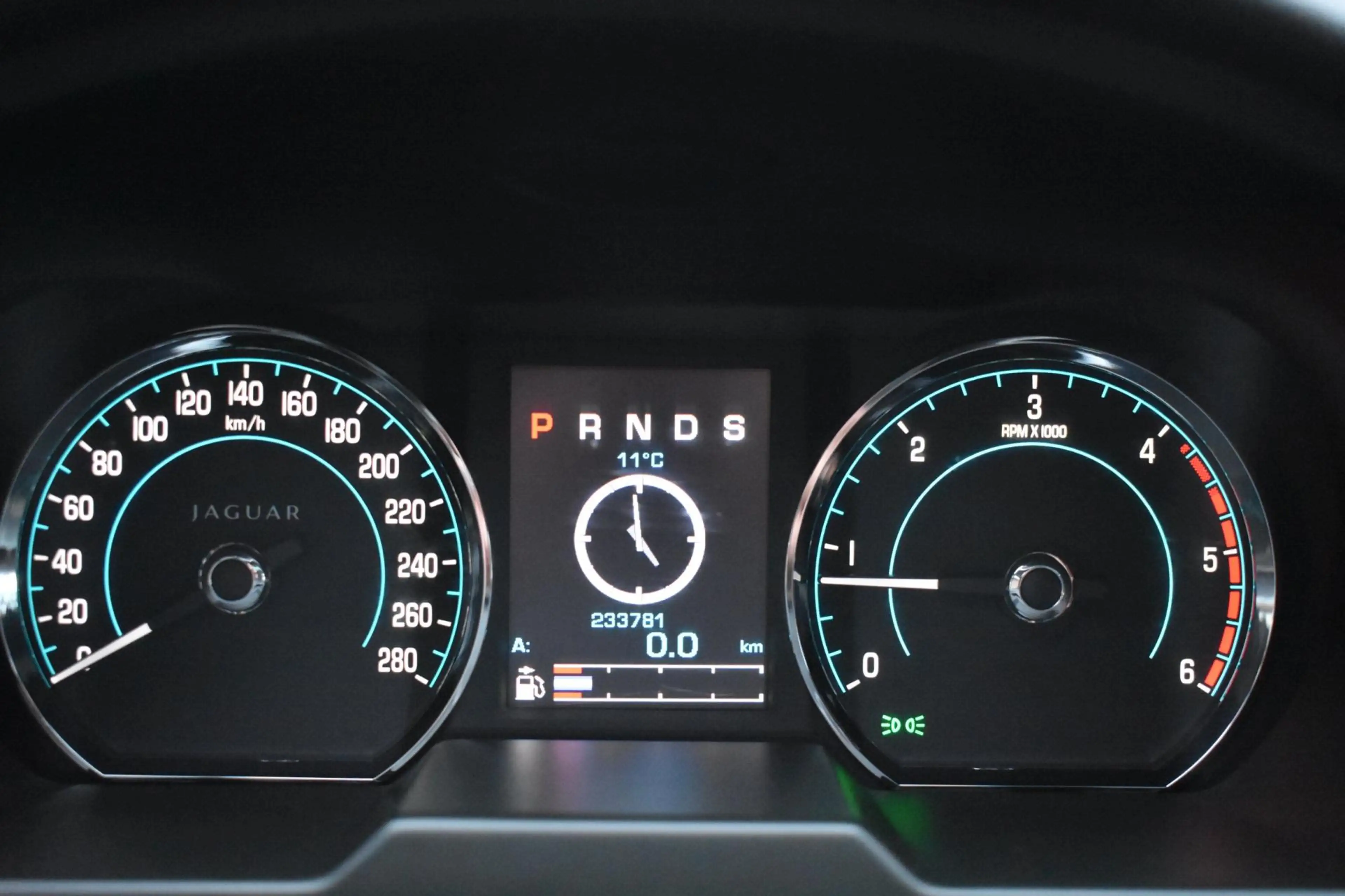 Jaguar XF 3.0D '11 Xenon Leder Clima Navi Cruise — photo 18