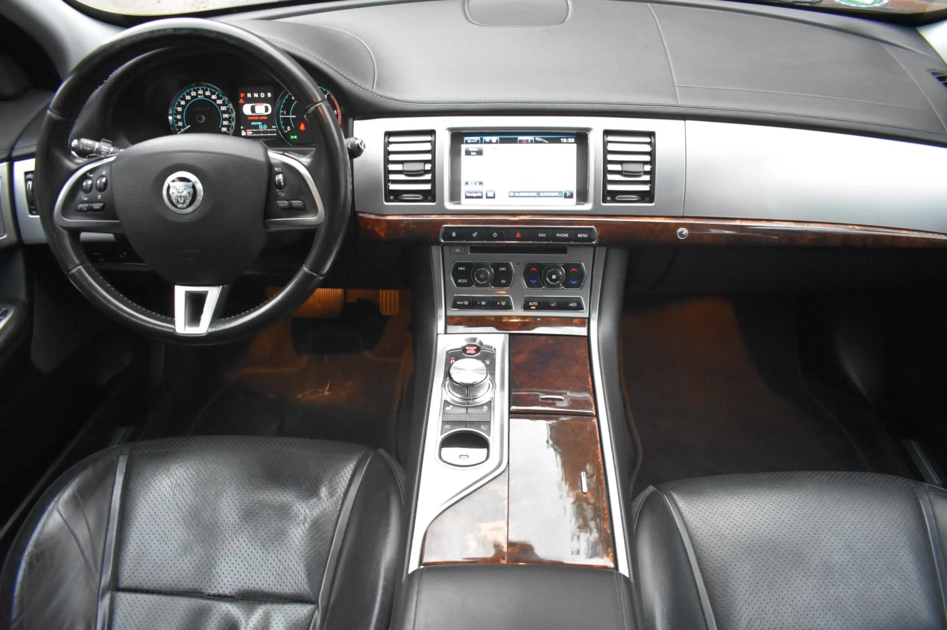 Jaguar XF 3.0D '11 Xenon Leder Clima Navi Cruise — photo 2