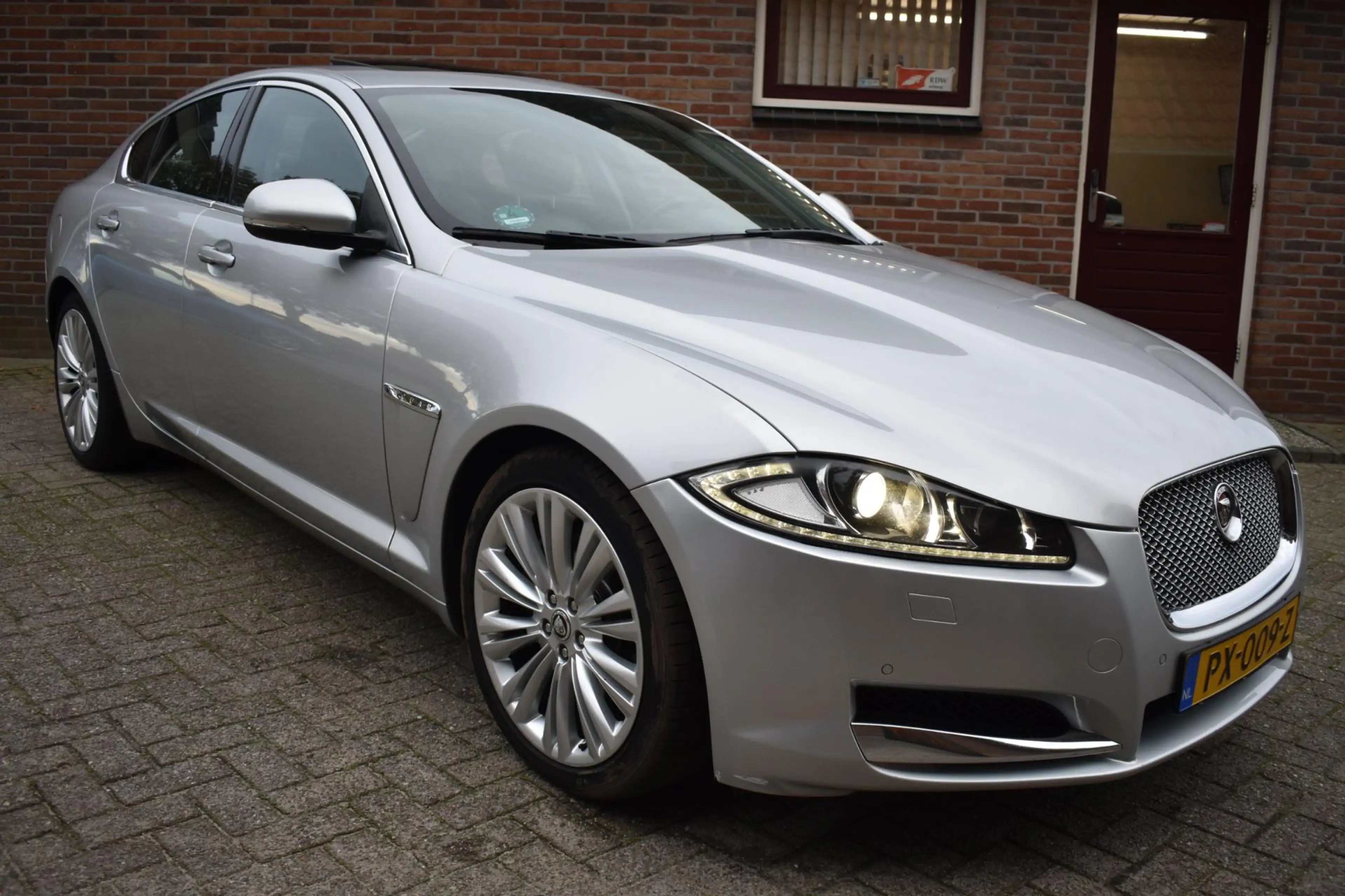 Jaguar XF 3.0D '11 Xenon Leder Clima Navi Cruise — photo 9