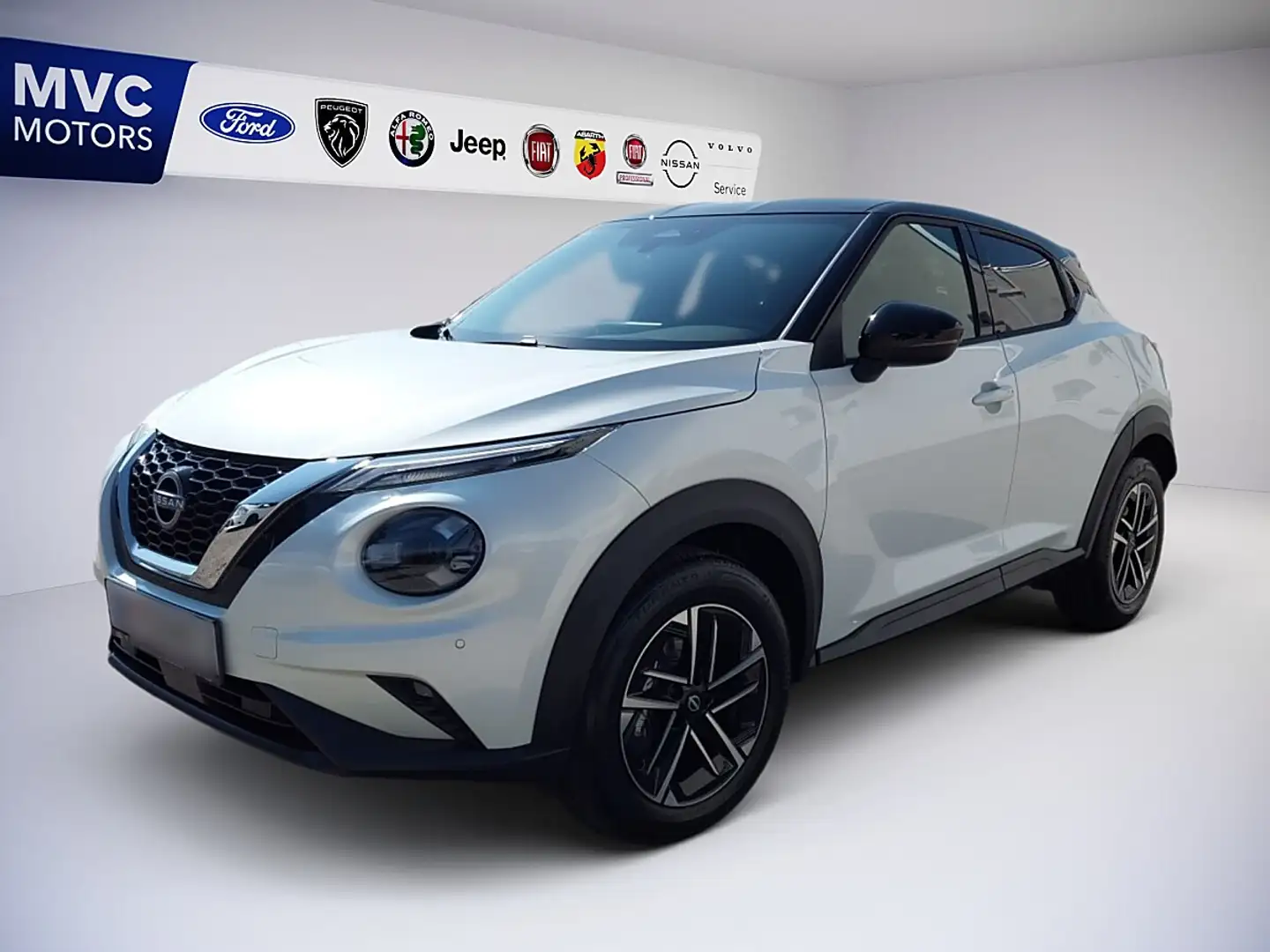 Nissan Juke 1,0 DIG-T N-Connecta Schwarz - 2