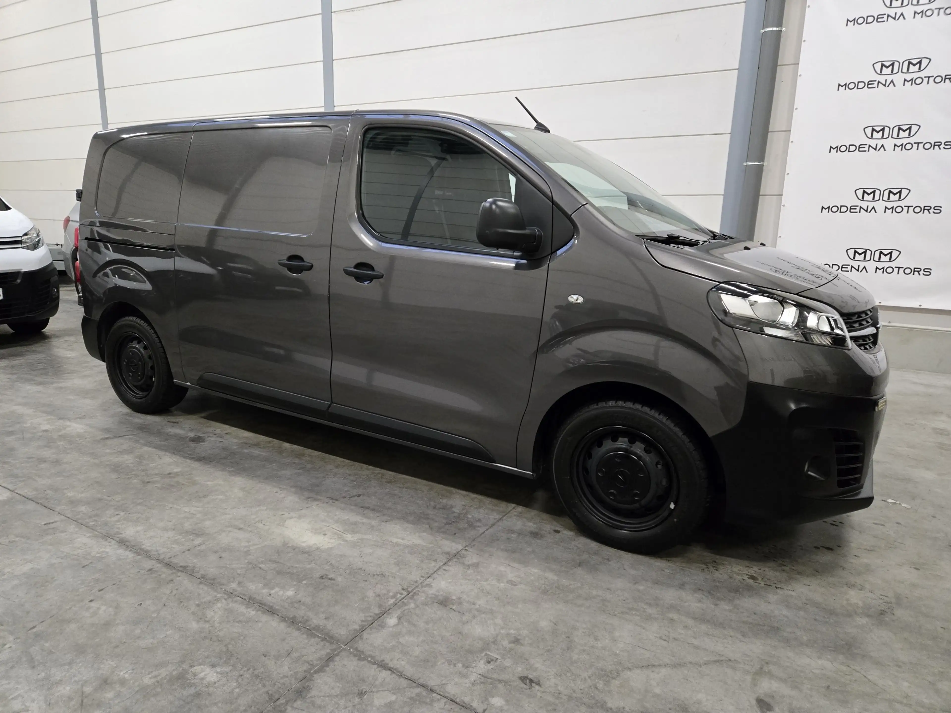 Opel Vivaro L2H1 CAMERA-TREKHAAK-CARPLAY — photo 2