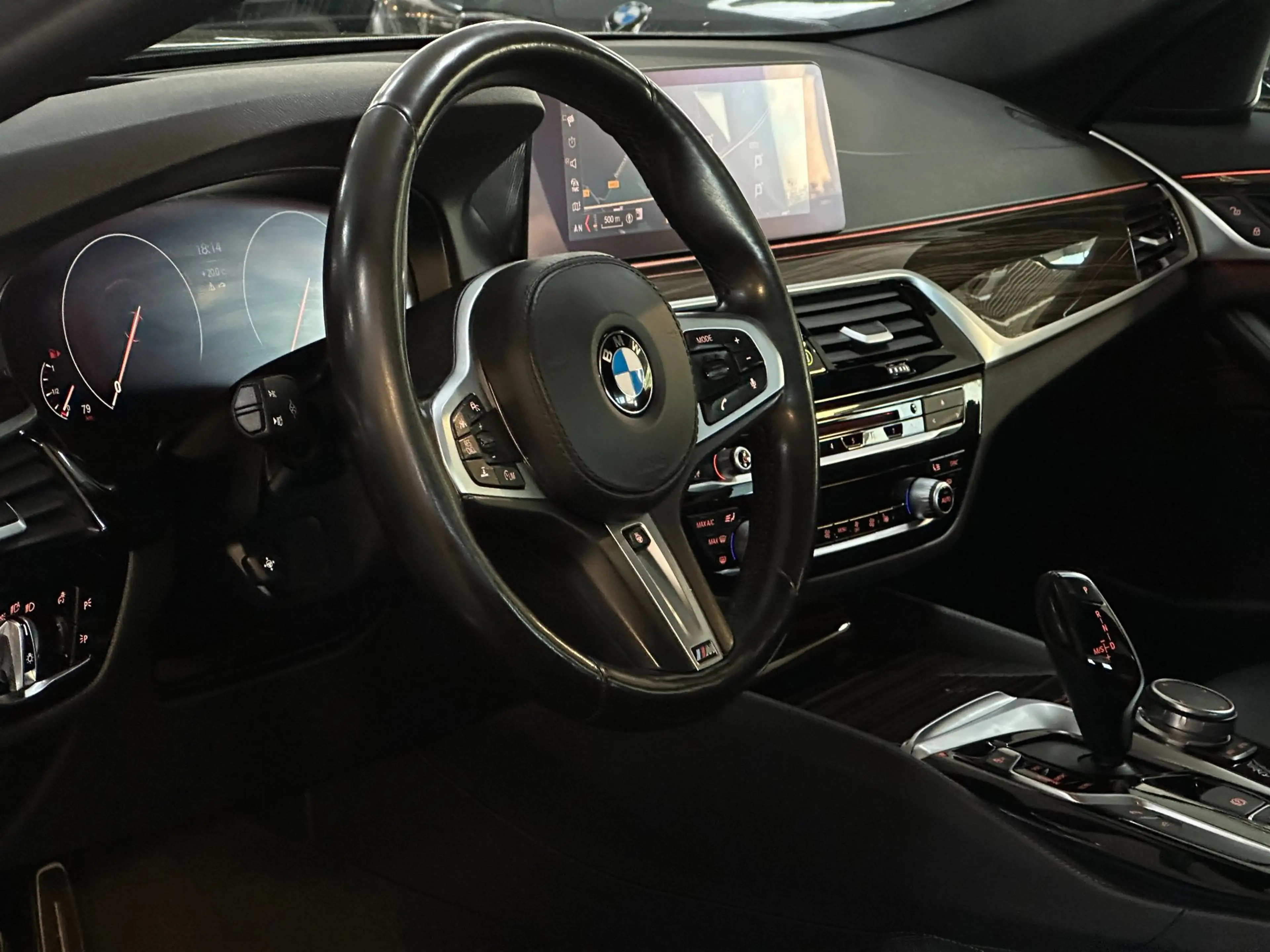 BMW 530 5-serie 530i High Executive/PANO-DAK/LEDER/CAMERA/ — photo 21