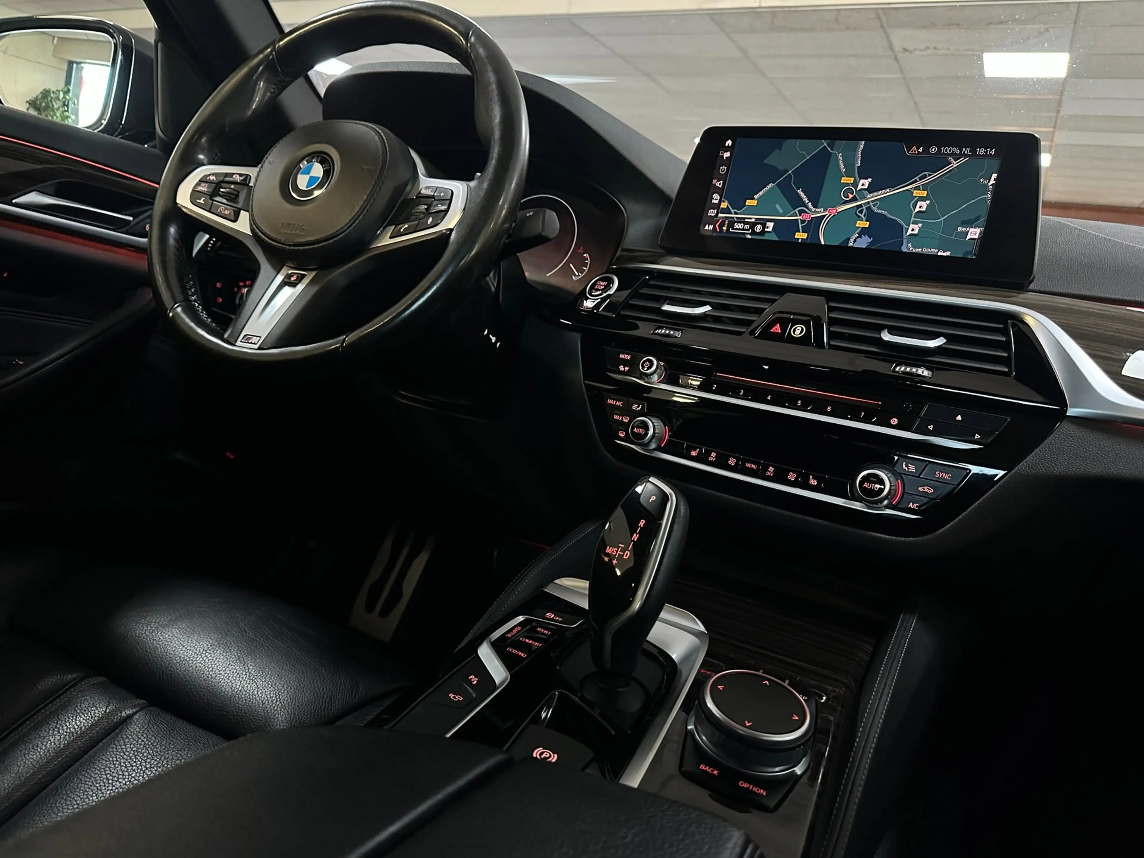 BMW 530 5-serie 530i High Executive/PANO-DAK/LEDER/CAMERA/ — photo 19