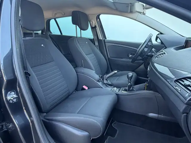 Renault Megane view 17