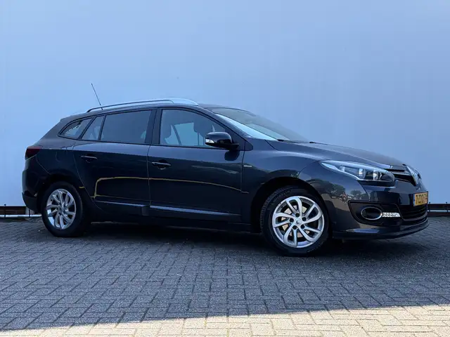 Renault Megane view 14