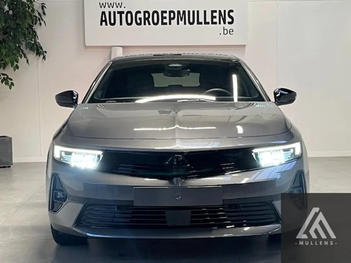 Opel Astra 54kWh GS Aut + Camera + Keyless + Navi pack pro n Gris - 2