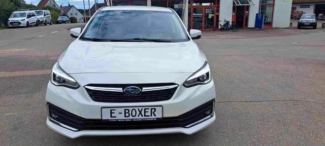 Subaru Impreza Trend MHEV,AHK,1.Hand,Top Zustand