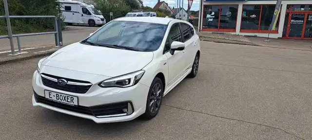 Subaru Impreza Trend MHEV,AHK,1.Hand,Top Zustand