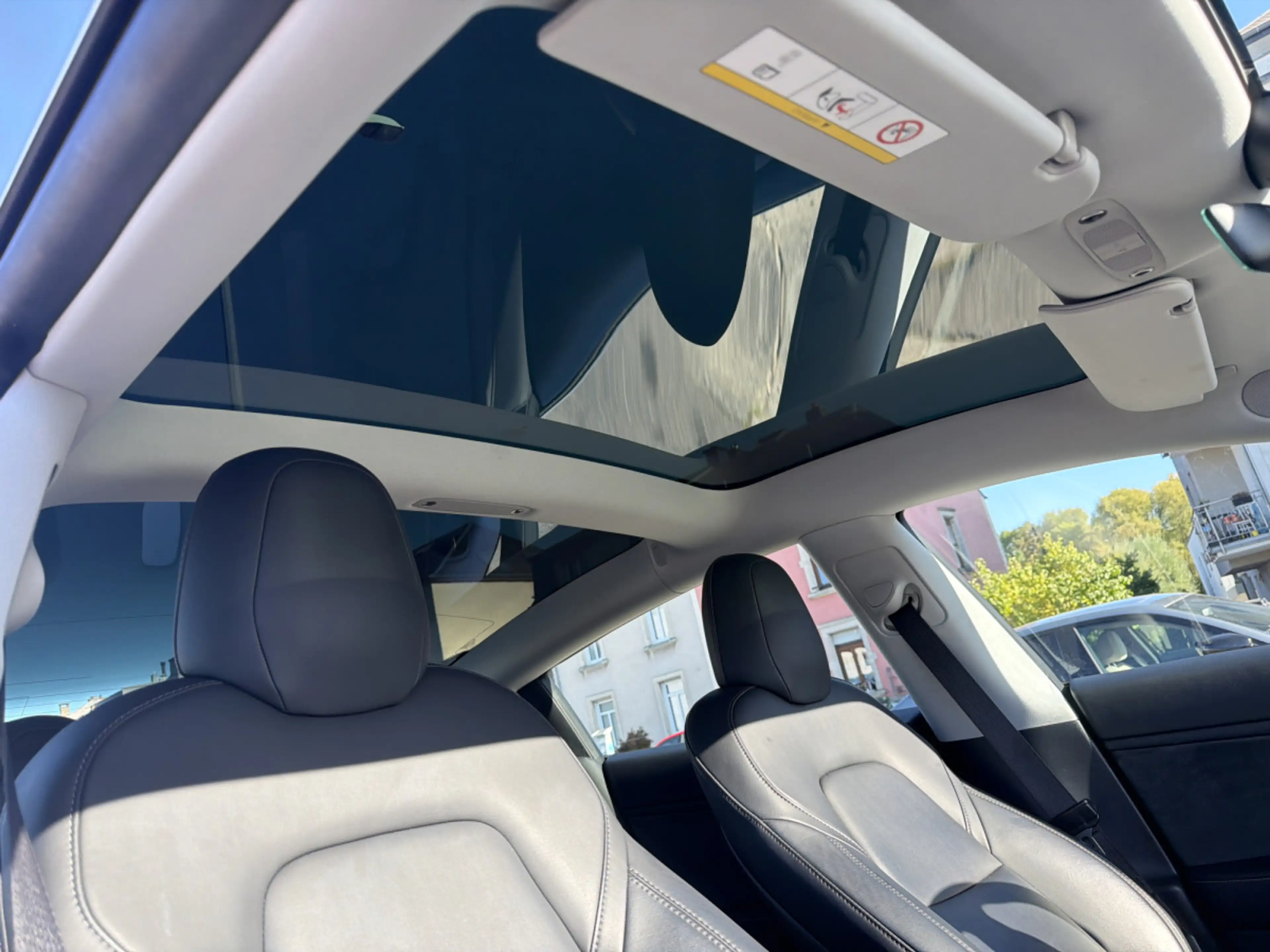 Tesla Model 3 239 KW - 325 CV — photo 12