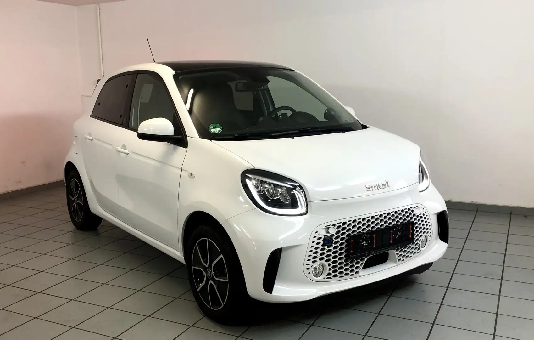 smart forFour electric drive / EQ 22kw schnelllader Exclusive Blanc - 1