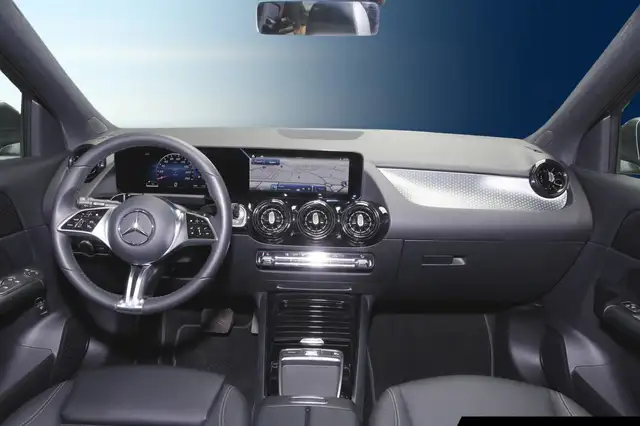 Mercedes-Benz Gla view 10
