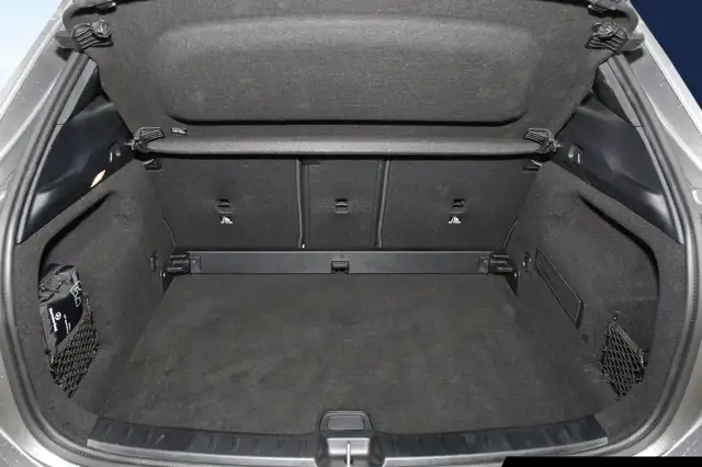 Mercedes-Benz Gla view 15