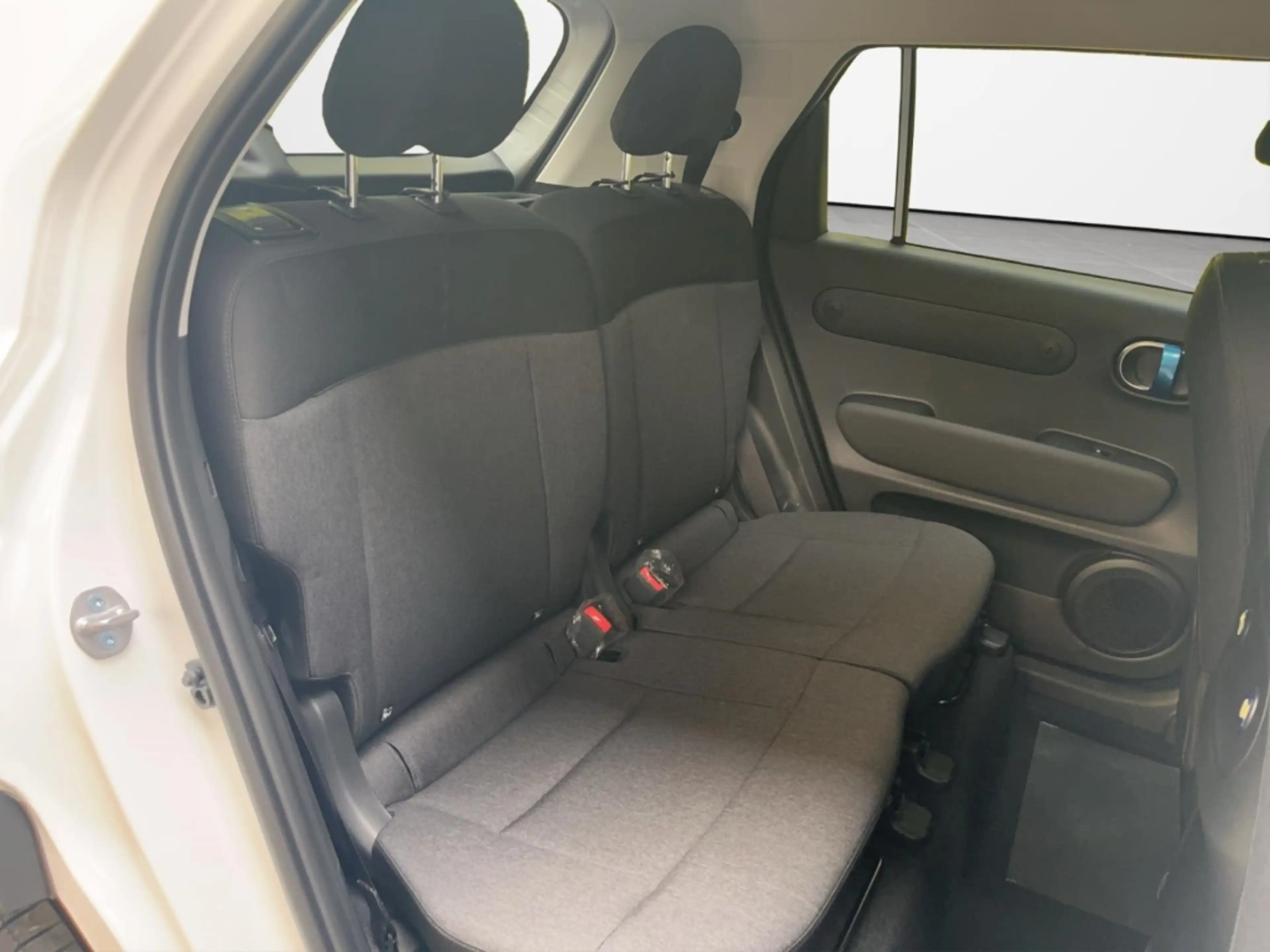 Hyundai Inster Trend 42 kWh (97 PS) sofort Verfügbar Elektro-Komf — photo 15