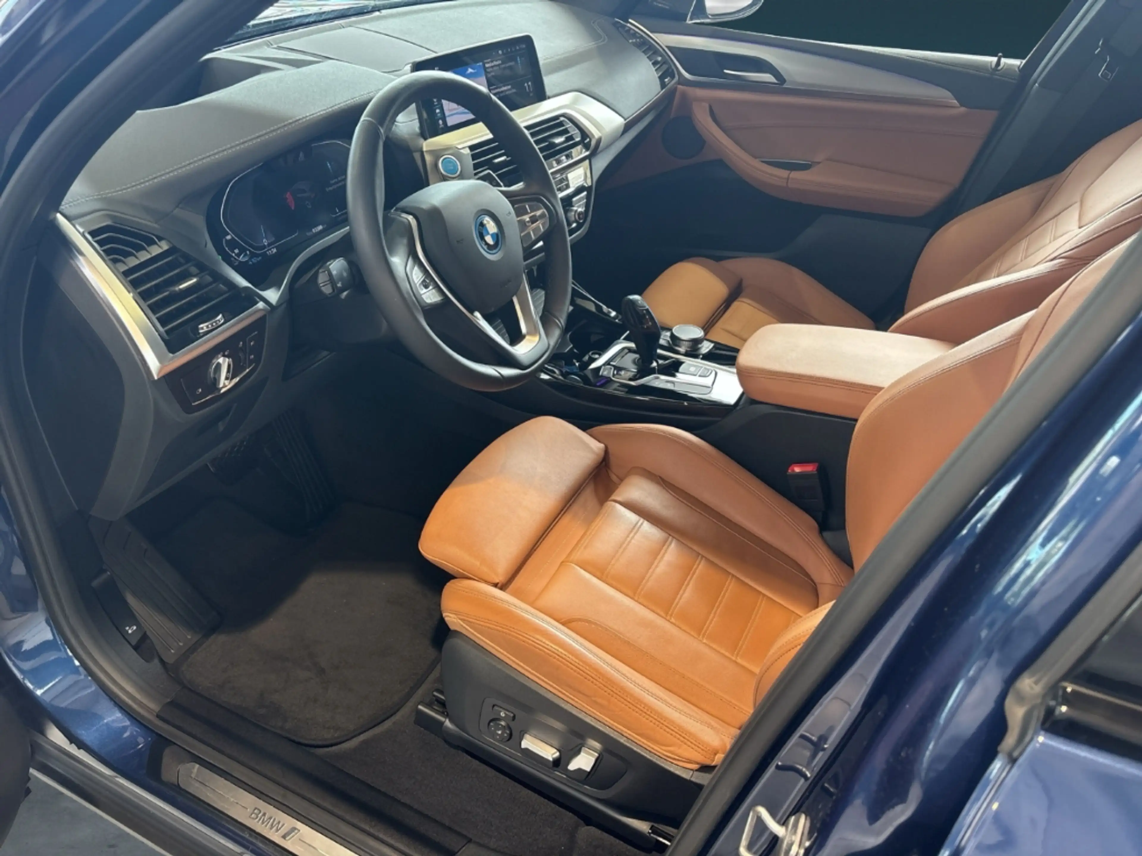 BMW iX3 Impressive Park-Assistent HUD AD AHK-el. klappb. E — photo 13