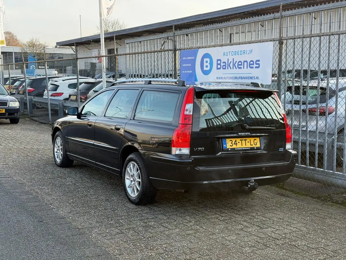 Volvo V70 2.4 Edition Sport | Leder | Stoelverwarming | Trek Negro - 2