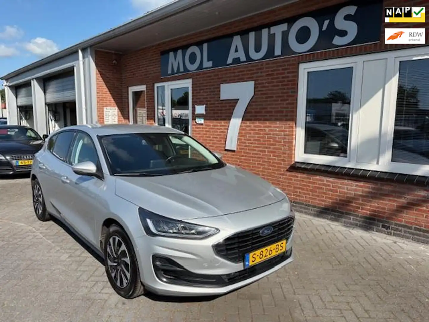 Ford Focus 1.0 EcoBoost Hybrid Titanium Style , APK 01-27 Grijs - 1