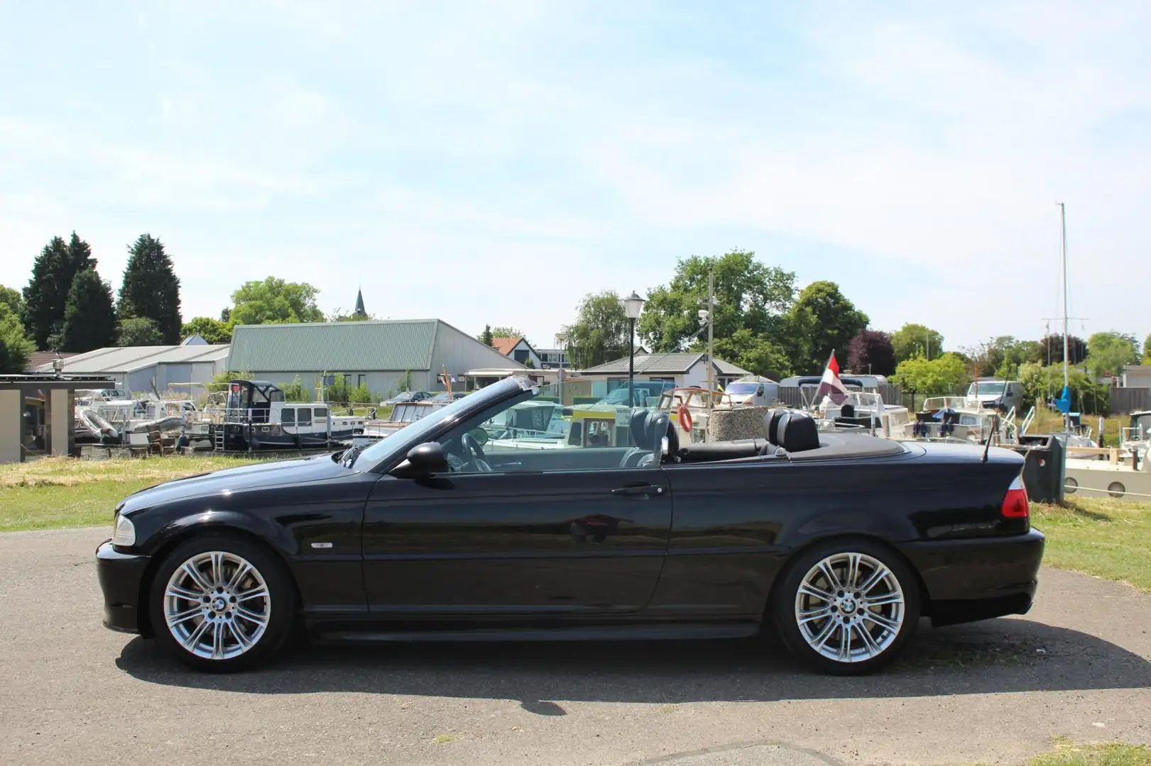 BMW 330 3-serie Cabrio 330Ci Executive MPakket *Handbak *Z Zwart - 2