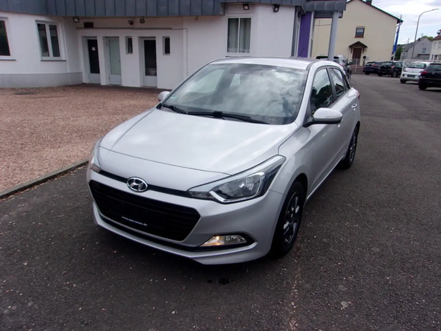 Hyundai i20 Klima ALU SHZ Freisprecheinrichtung Argento - 2