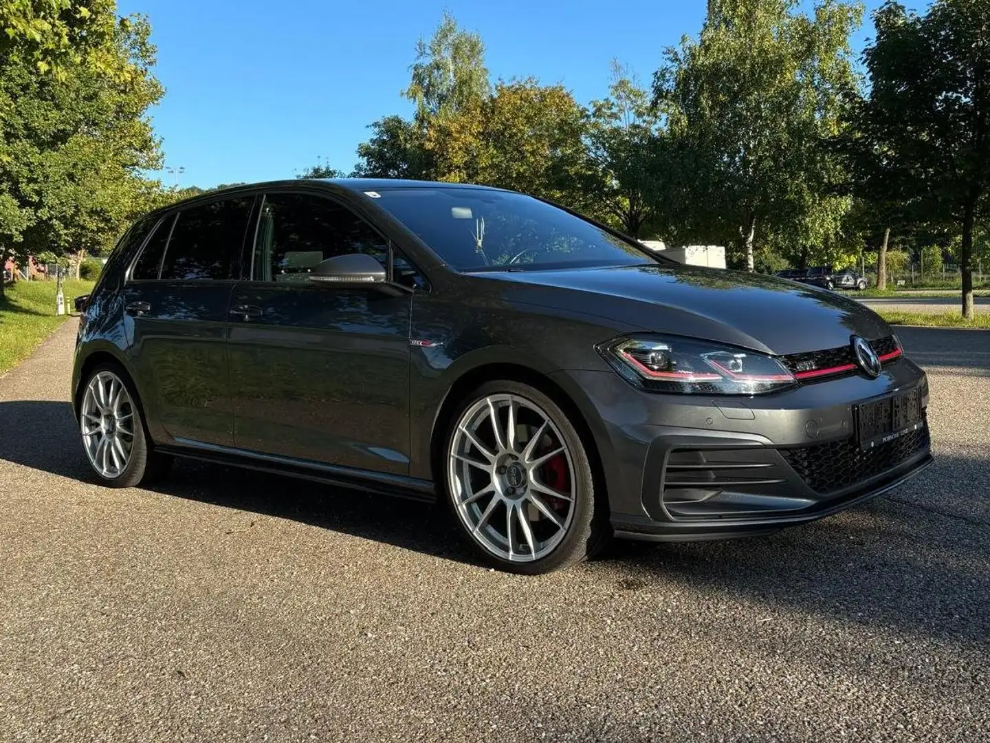 Volkswagen Golf GTI Golf GTI 2,0 TSI GTI Grau - 2
