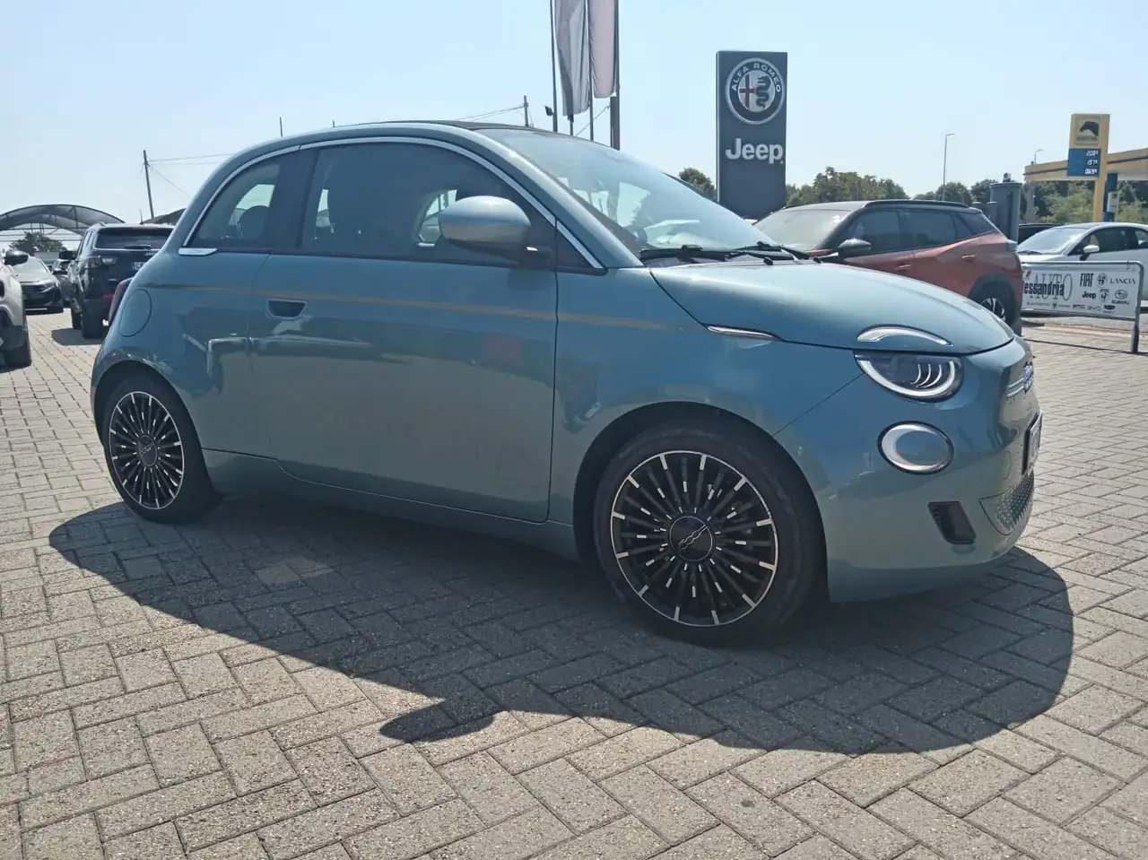 Fiat 500C Elettrica Icon, миниатюра 3