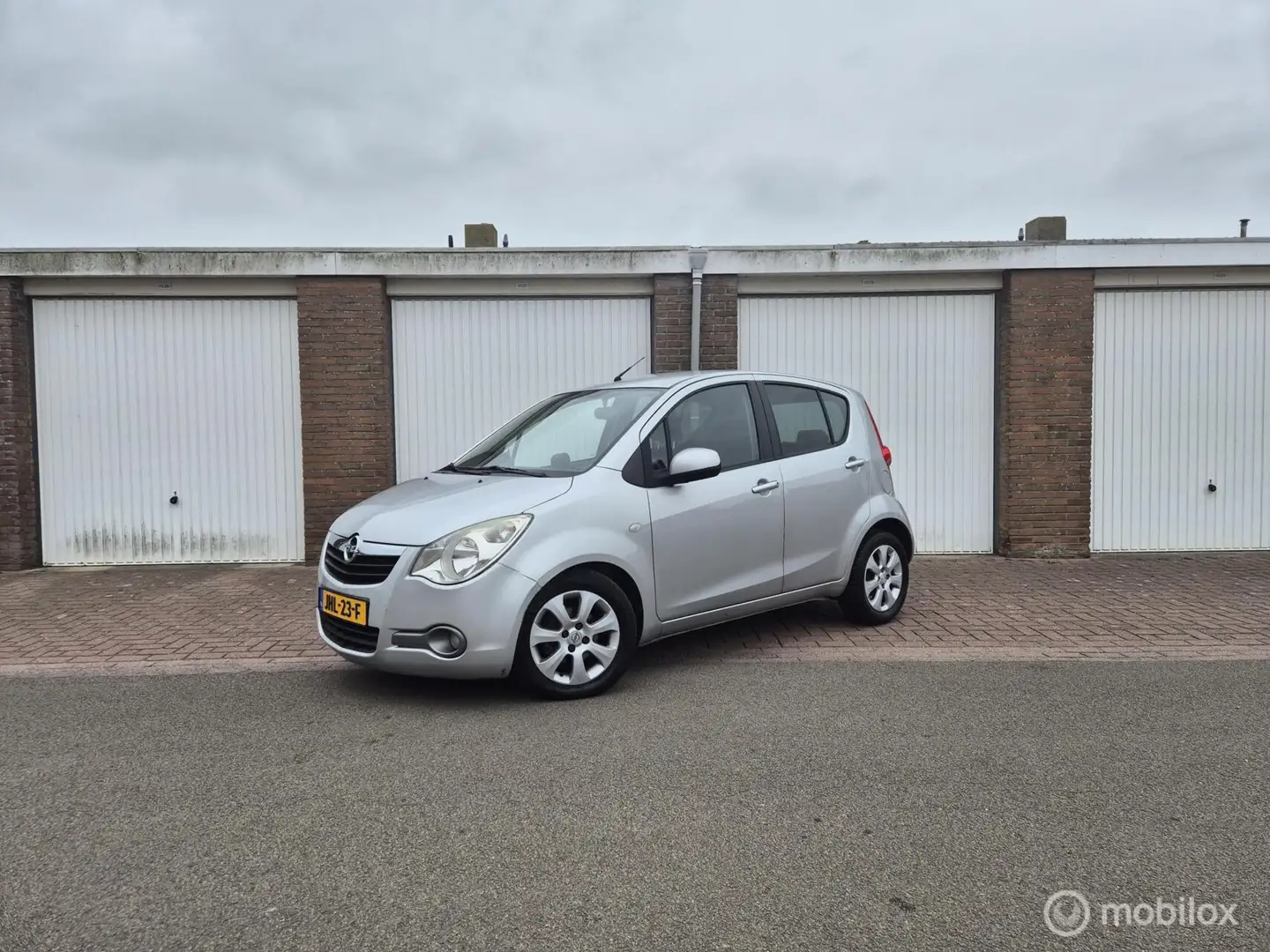 Opel Agila 1.2 Edition / 1e Eigenaar / Dealeronderhouden / Ai Gris - 1