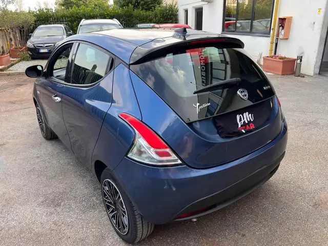 Lancia Ypsilon view 6