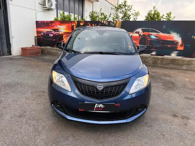 Lancia Ypsilon view 2