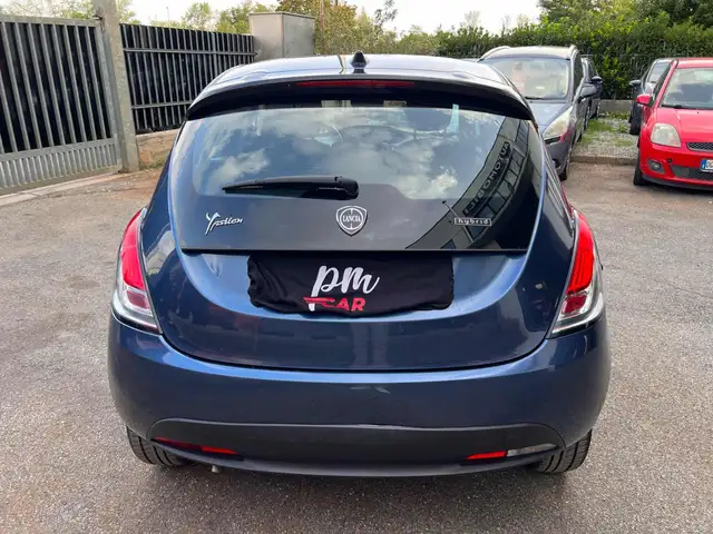 Lancia Ypsilon view 5