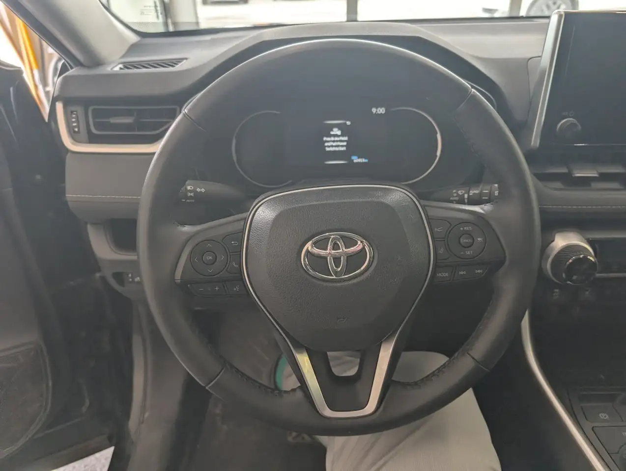 Toyota RAV 4 снимка Toyota RAV 4
