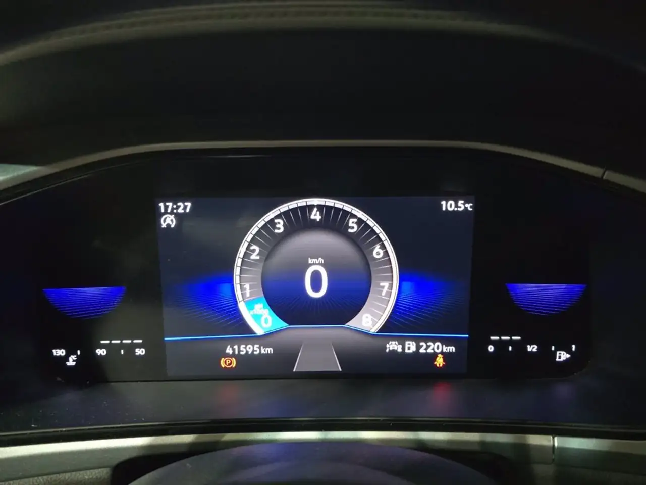 Volkswagen T-Roc 1.5 tsi life 11