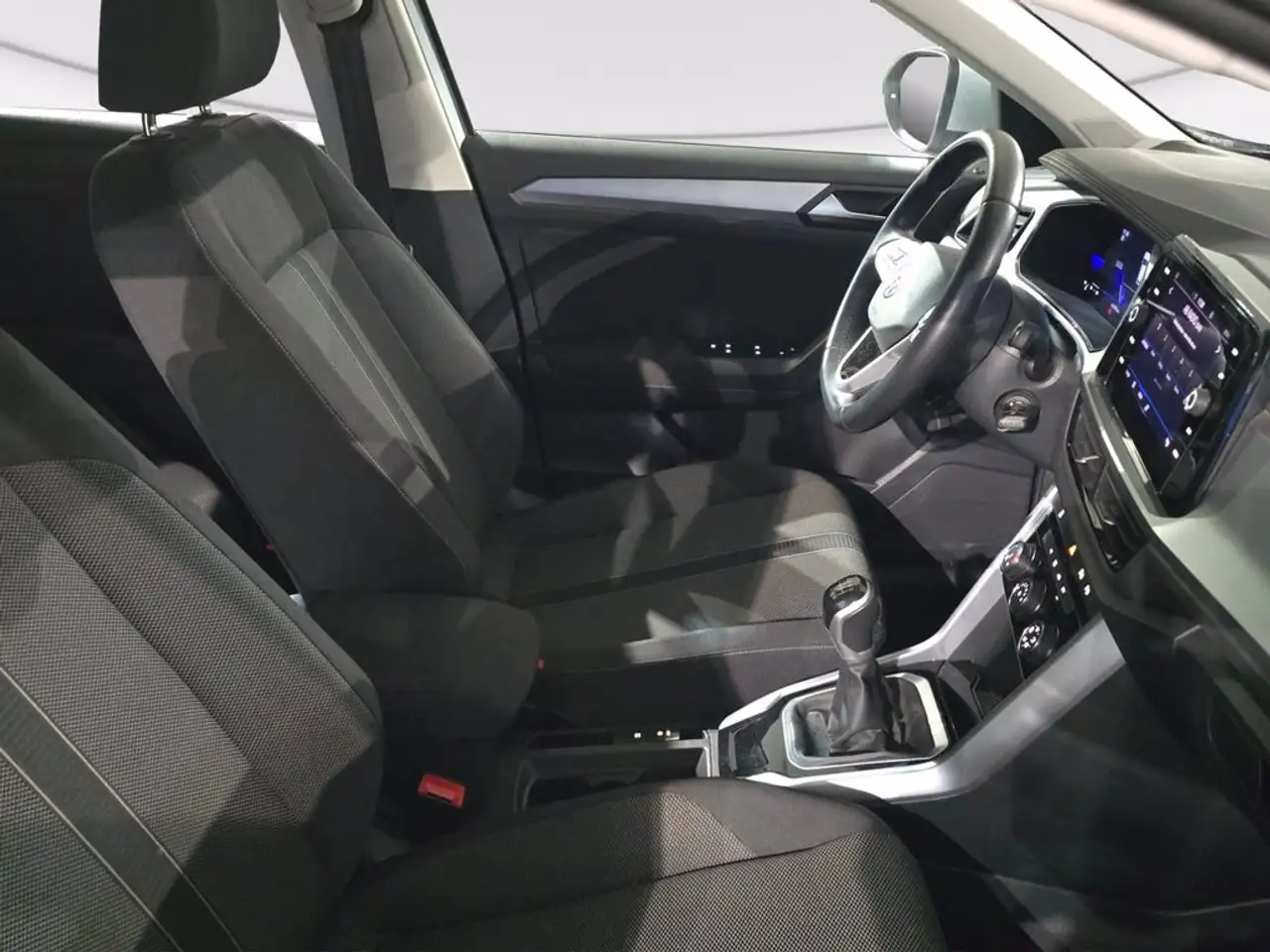 Volkswagen T-Roc 1.5 tsi life 8