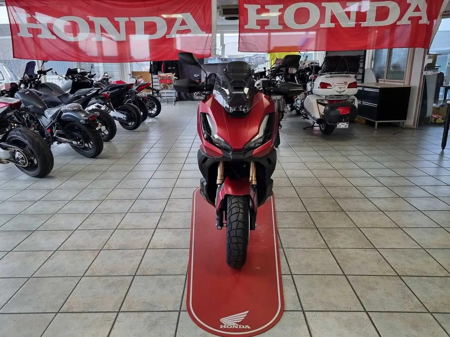 Honda ADV 350 ADV 350 Rouge - 1