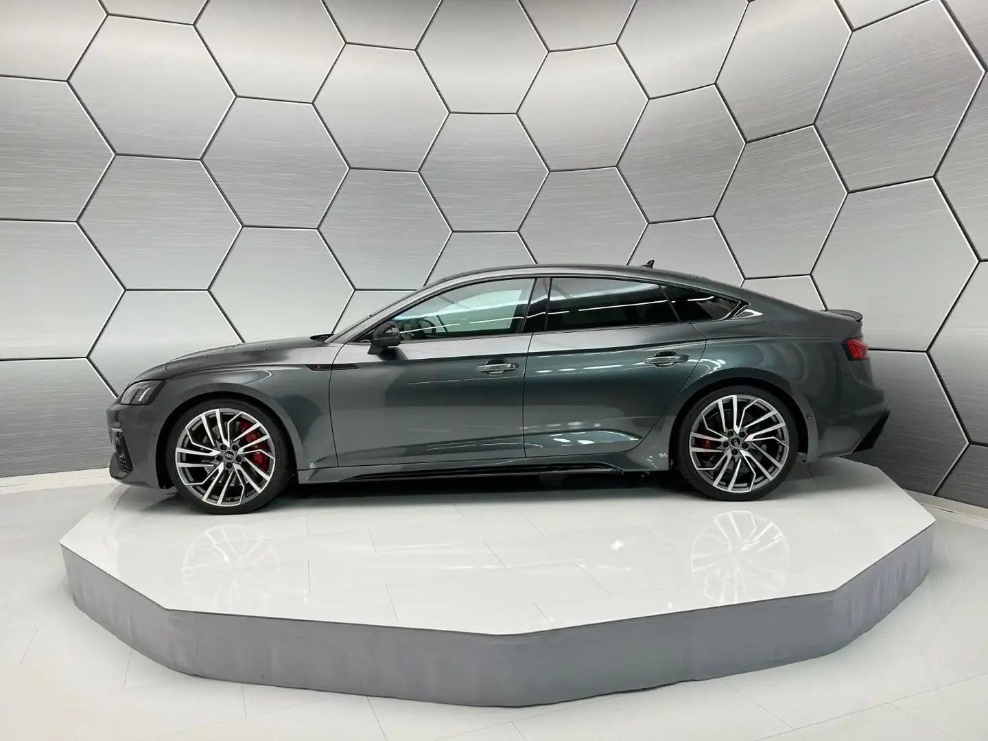 Audi RS5 Sportback 2.9 TFSI quattro RS Dynamikpaket Grey - 2