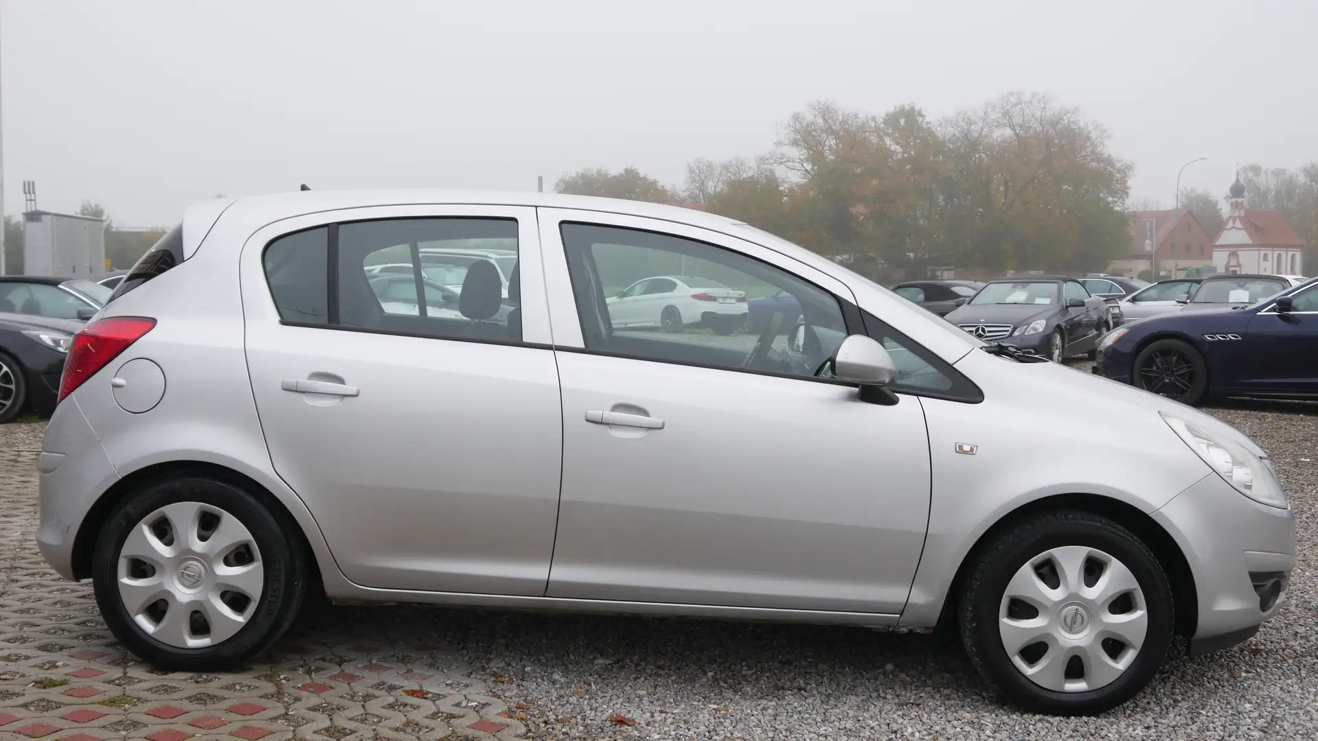 Opel Corsa 1.2 Edition Tüv,- Kundendienst Neu Klima IsoFix Grau - 2