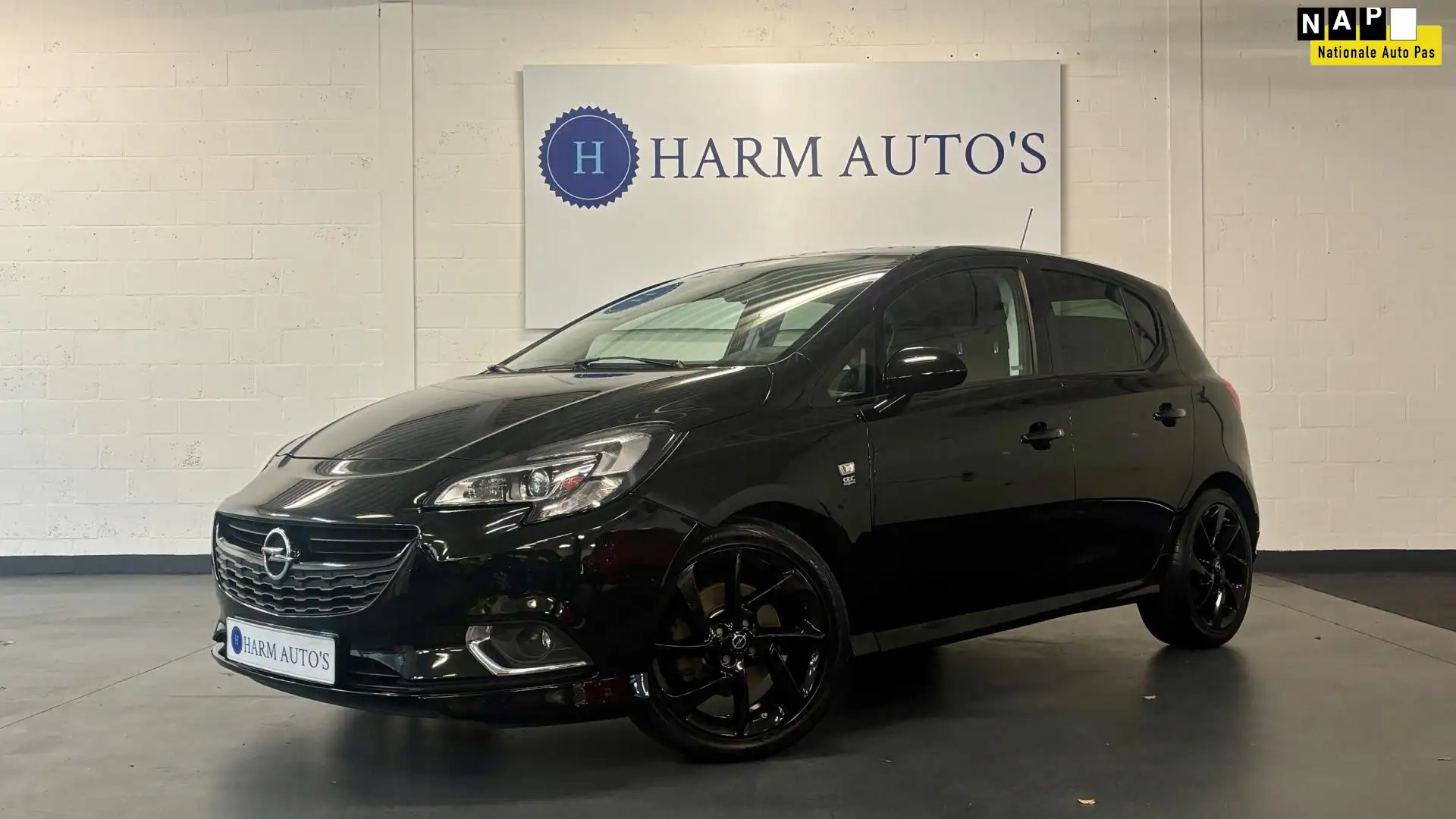Opel Corsa 1.4 Turbo 101pk OPC Line Navi / PDC / LED / Applec Zwart - 1