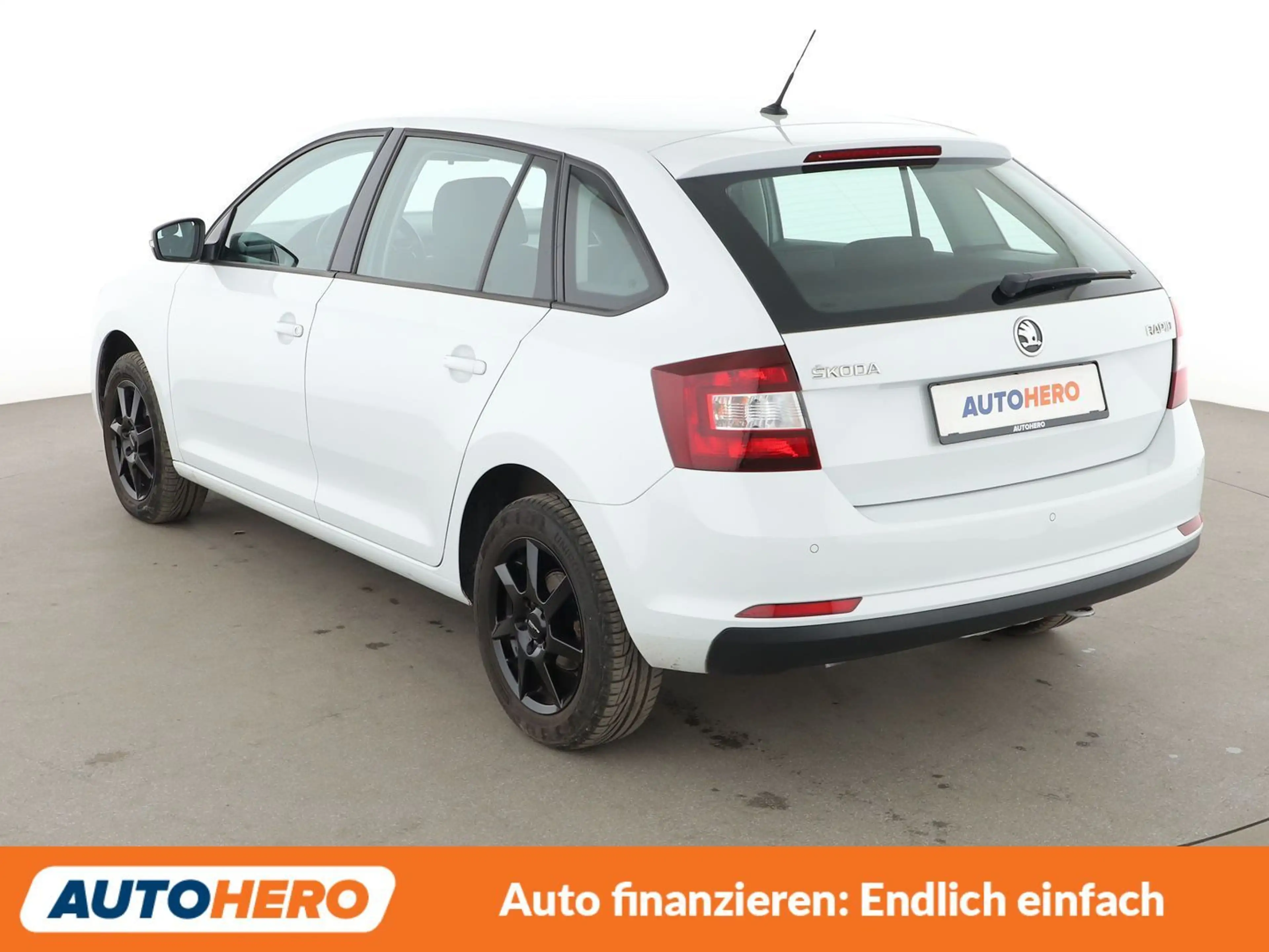 Skoda Rapid/Spaceback 1.0 TSI Ambition*PDC*SHZ*KLIMA* — photo 4