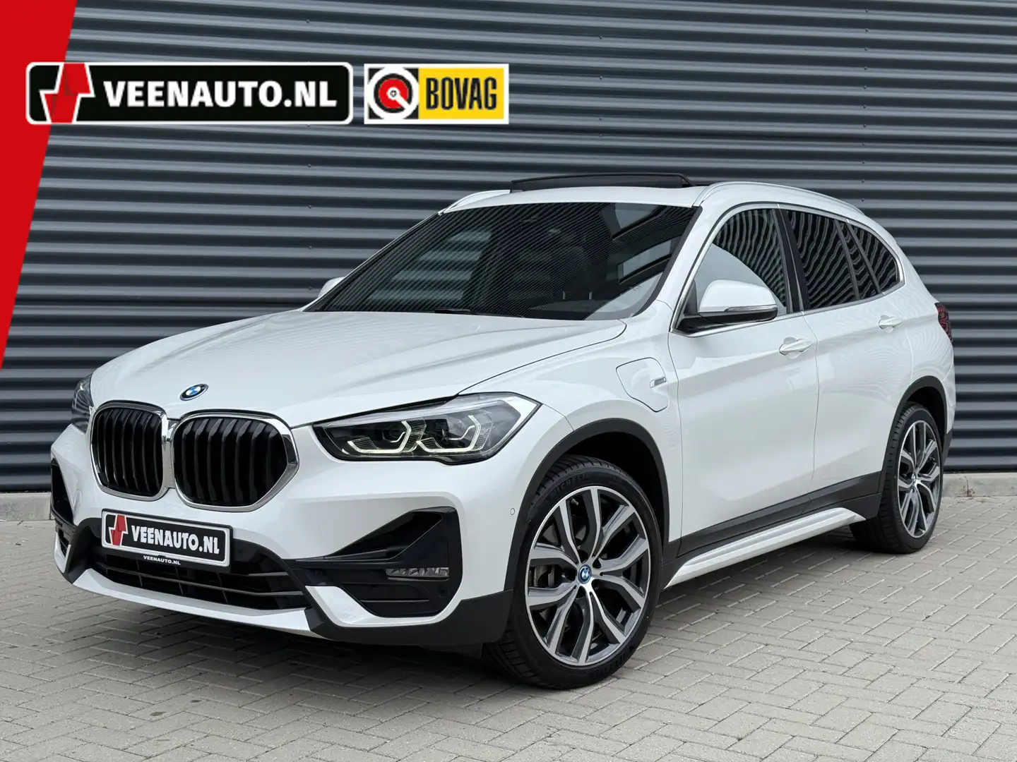 BMW X1 xDrive25e Sport Line Pano Wit - 1
