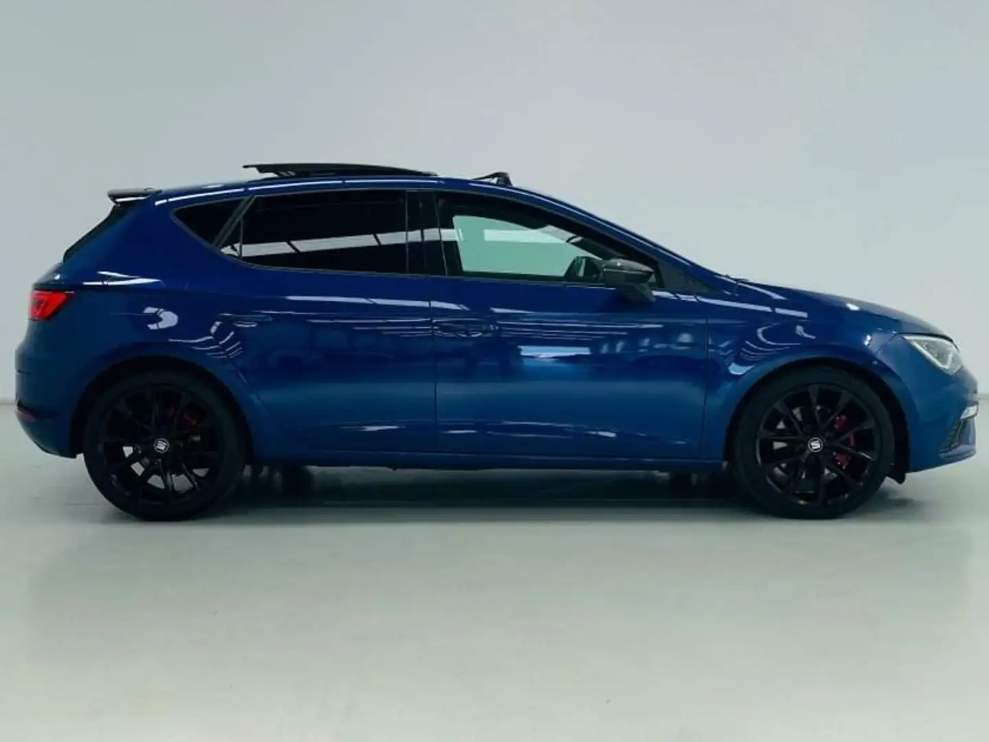 SEAT Leon 1.5 eTSI S&S FR DSG-7 150 Azul - 1