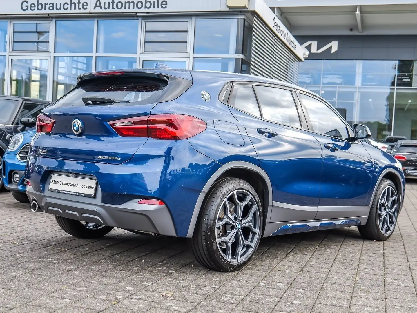 BMW X2 xDrive25e M Sport HUD ACC RFK NAVI LED DAB Blau - 2