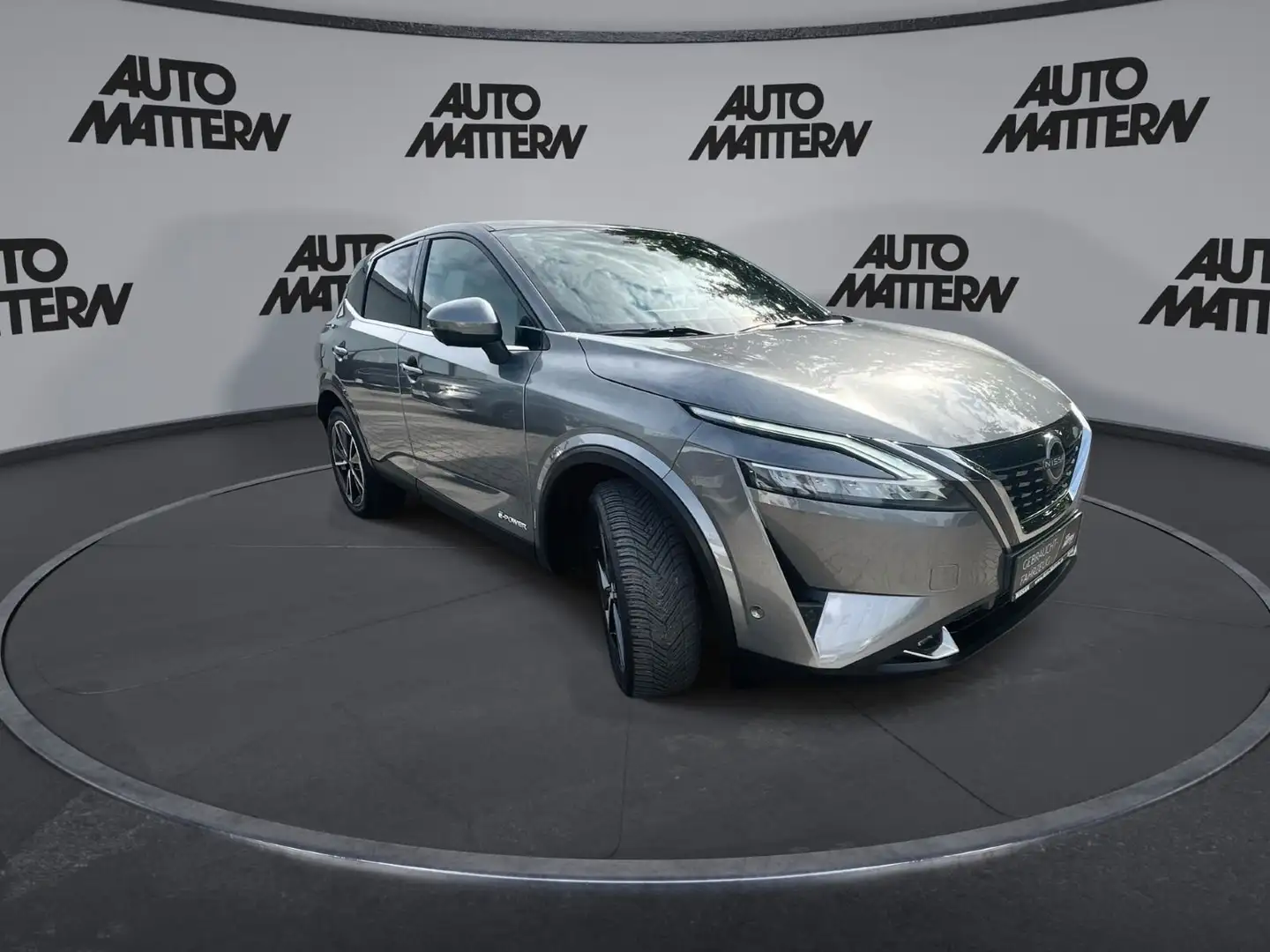 Nissan Qashqai 1.5 VC-T e-Power Tekna*Allwetter Grijs - 2