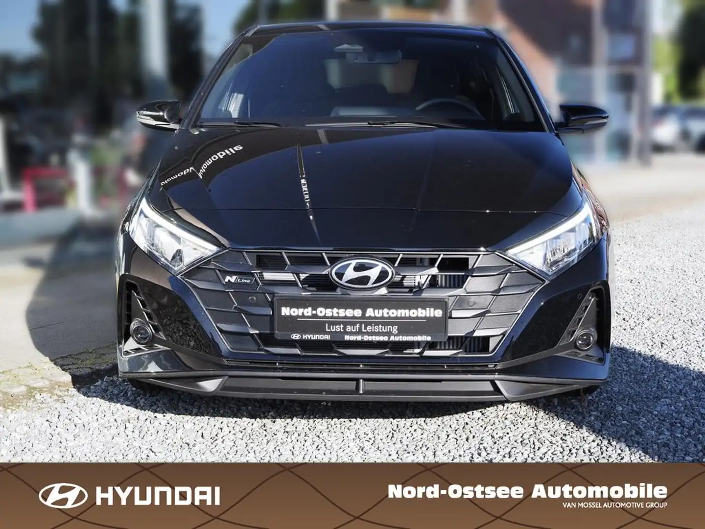 Hyundai i20 N Line SmartP BOSE CarPlay Navi SHZ LHZ Schwarz - 2