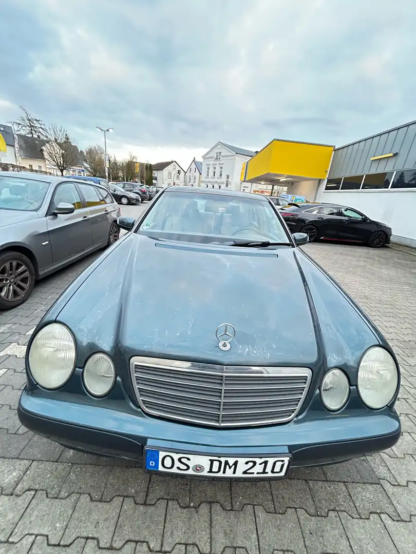 Mercedes-Benz E 200 Elegance - 1