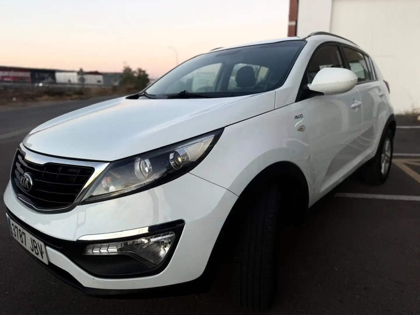 Kia Sportage 2.0CRDi Drive 4x2 Blanco - 2