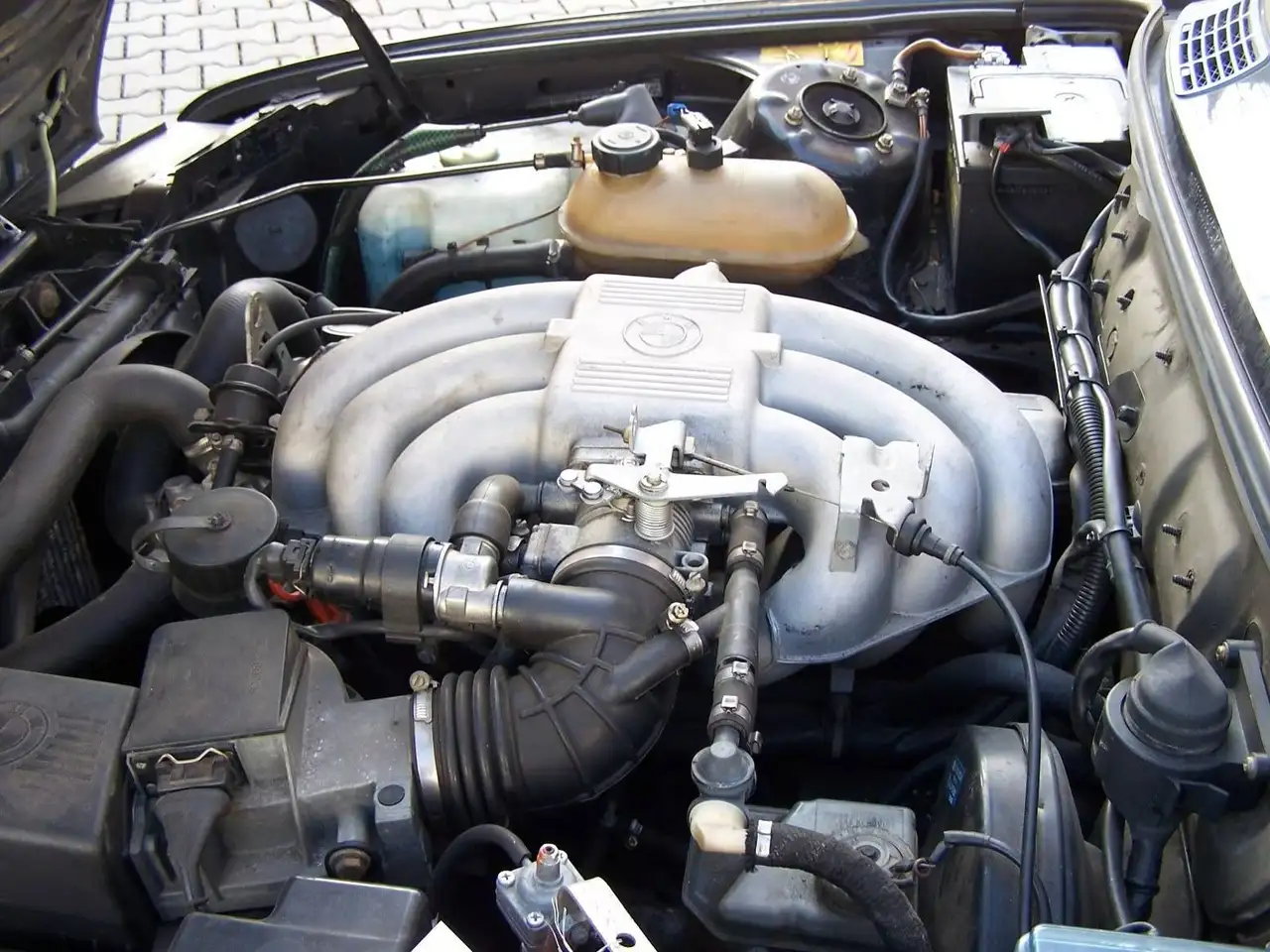 BMW 325 E30, foto 8