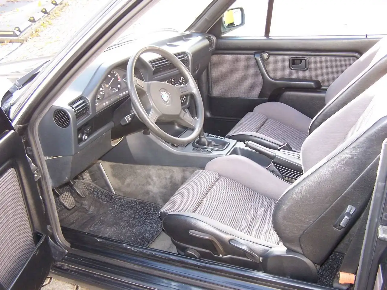 BMW 325 E30, foto 5