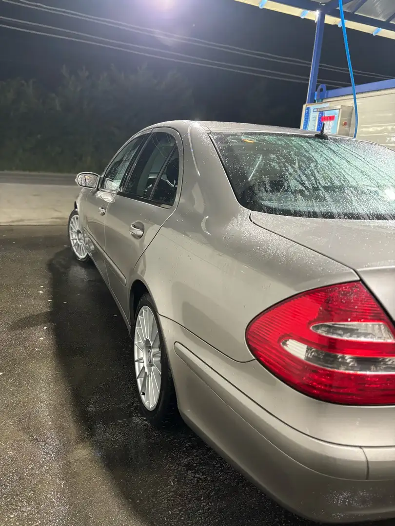 Mercedes-Benz E 200 Kompressor Classic Bronze - 2