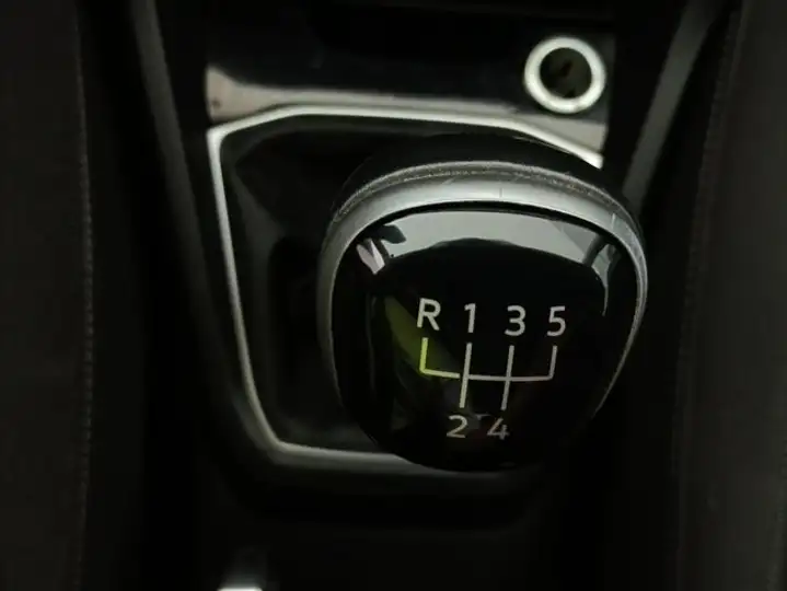 Volkswagen T-Cross 2023, foto 14