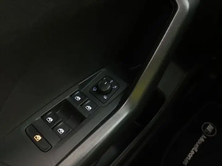 Volkswagen T-Cross 2023, foto 19