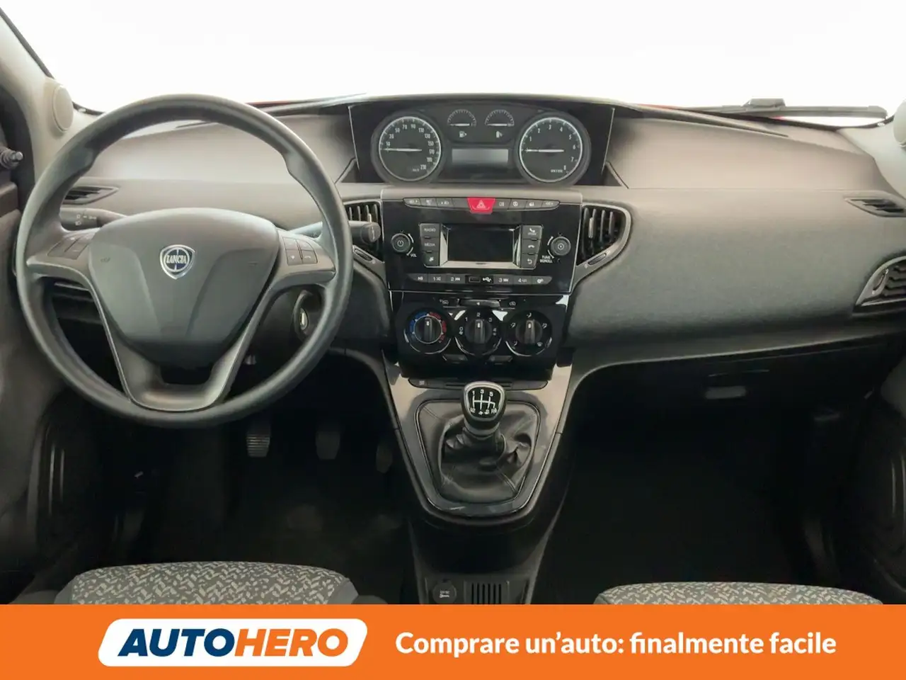 Lancia Ypsilon 2021 — фото 12